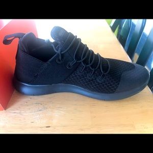 New Women’s Nike Free Run Commuter Shoes